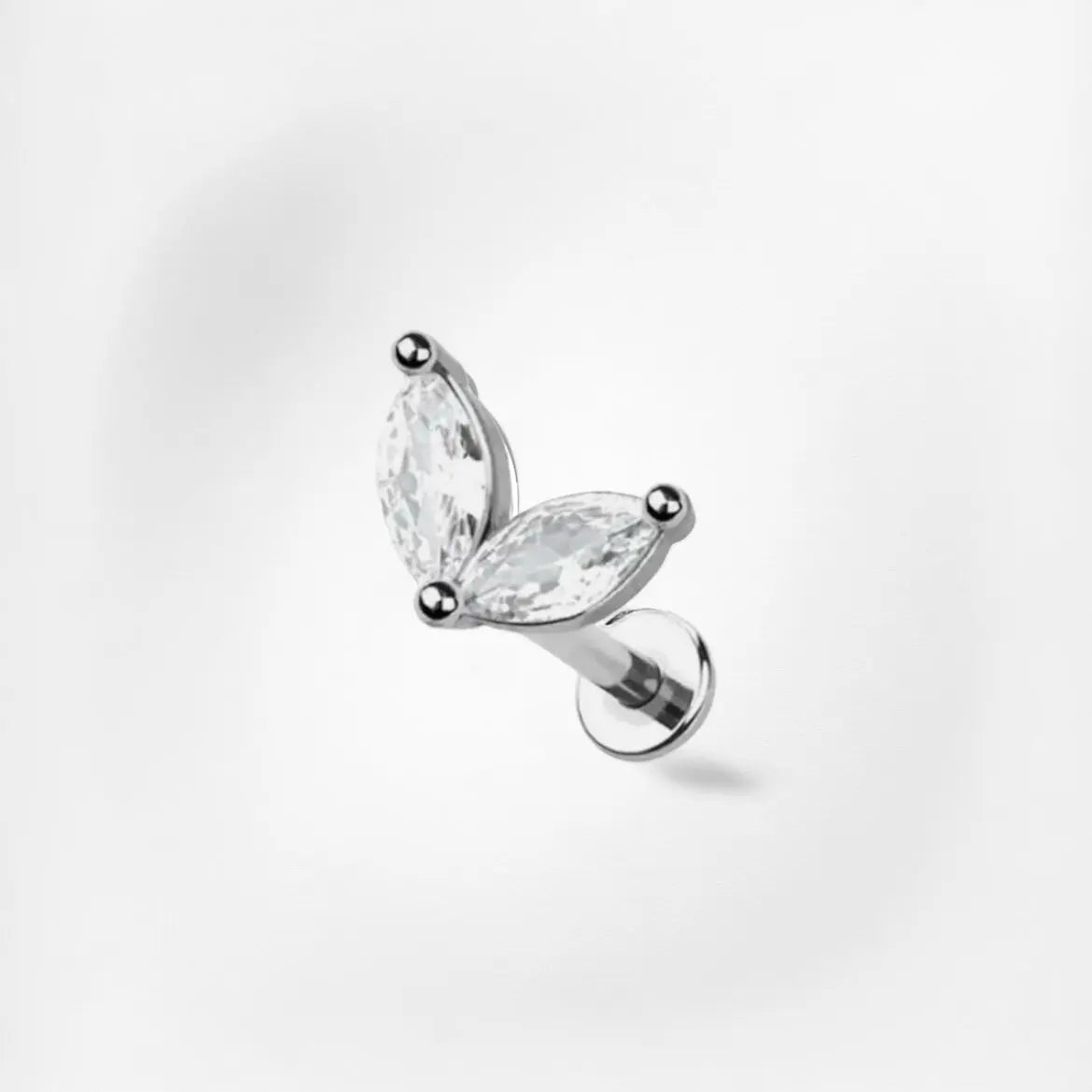 Piercing Juliette - Plumeria Piercing