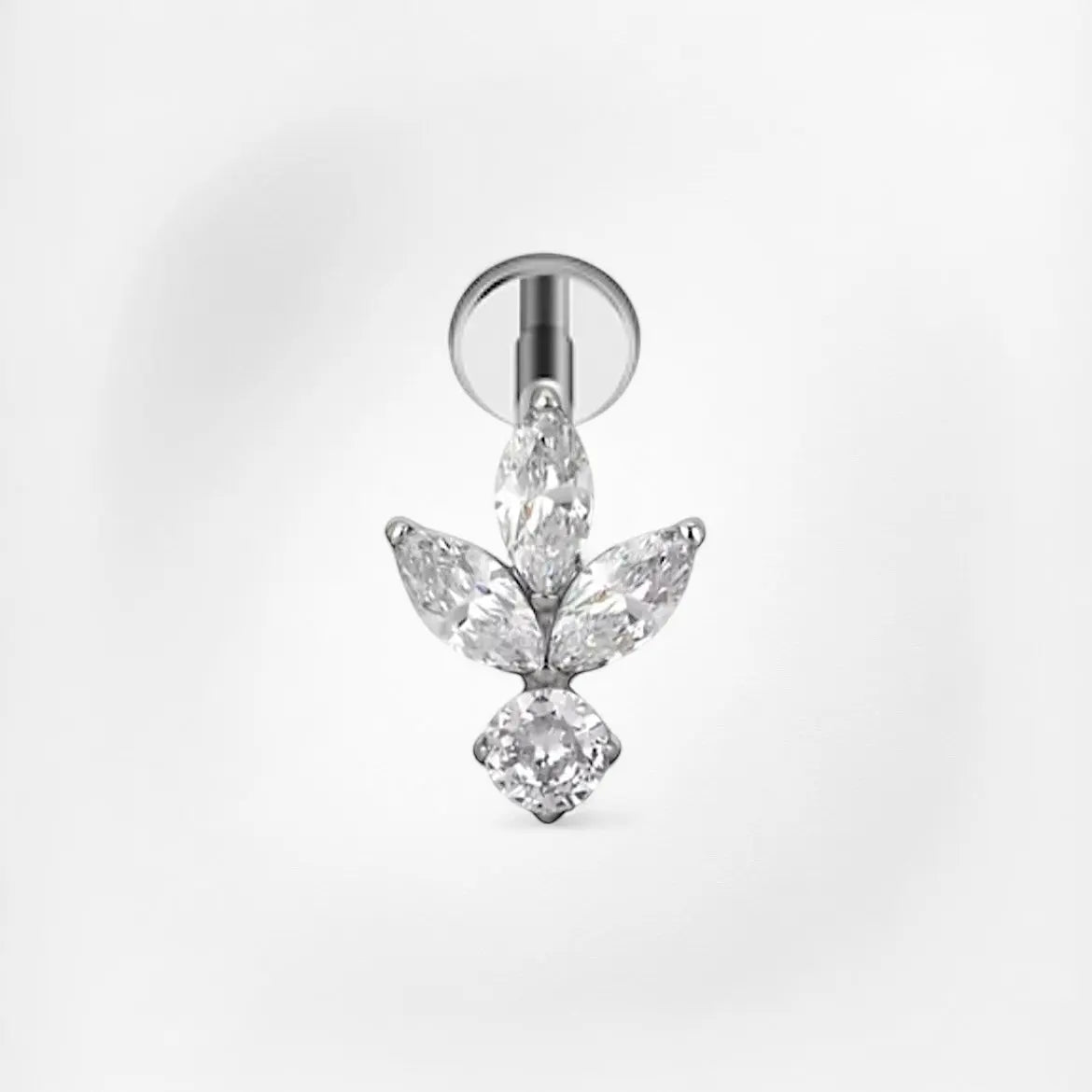 Piercing Nelsie - Plumeria Piercing