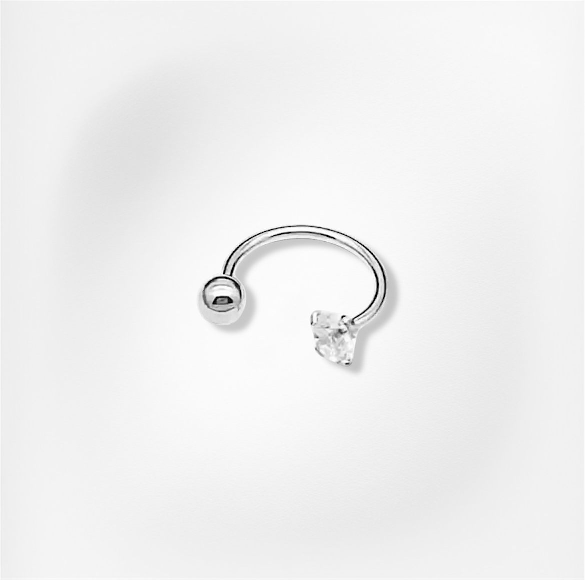 Piercing Samantha - Fer à Cheval - Nez Plumeria Piercing