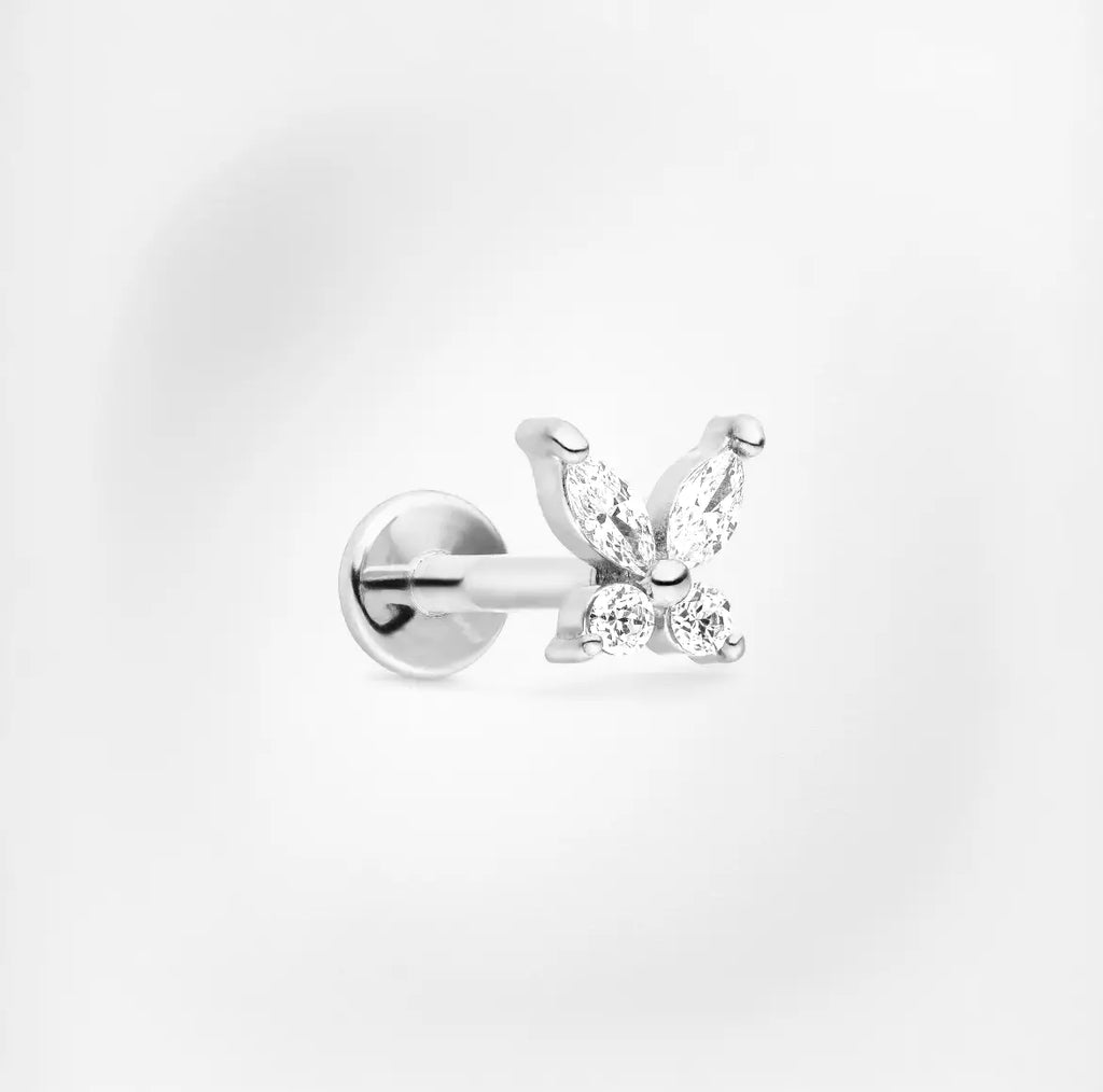 Piercing Alexia  - Labret Plumeria Piercing