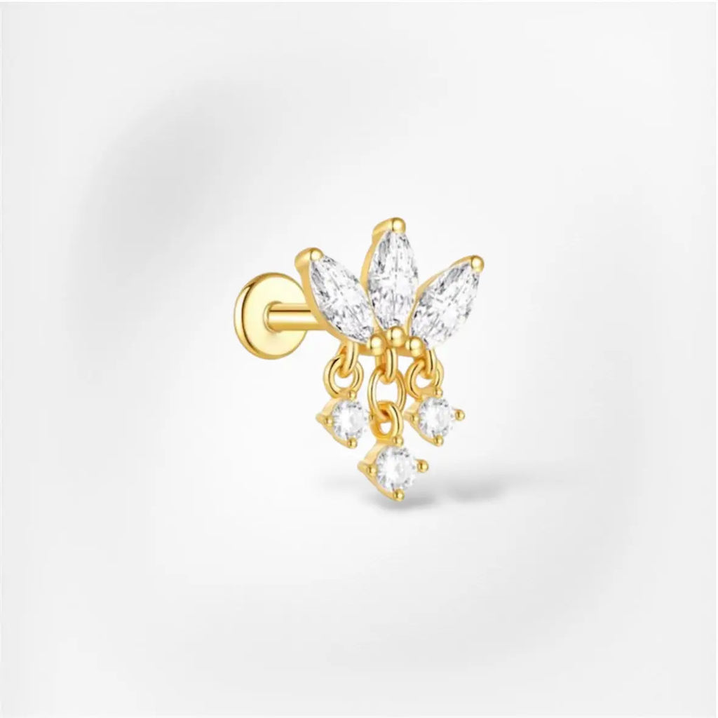 Piercing Amaïa - Labret Plumeria Piercing
