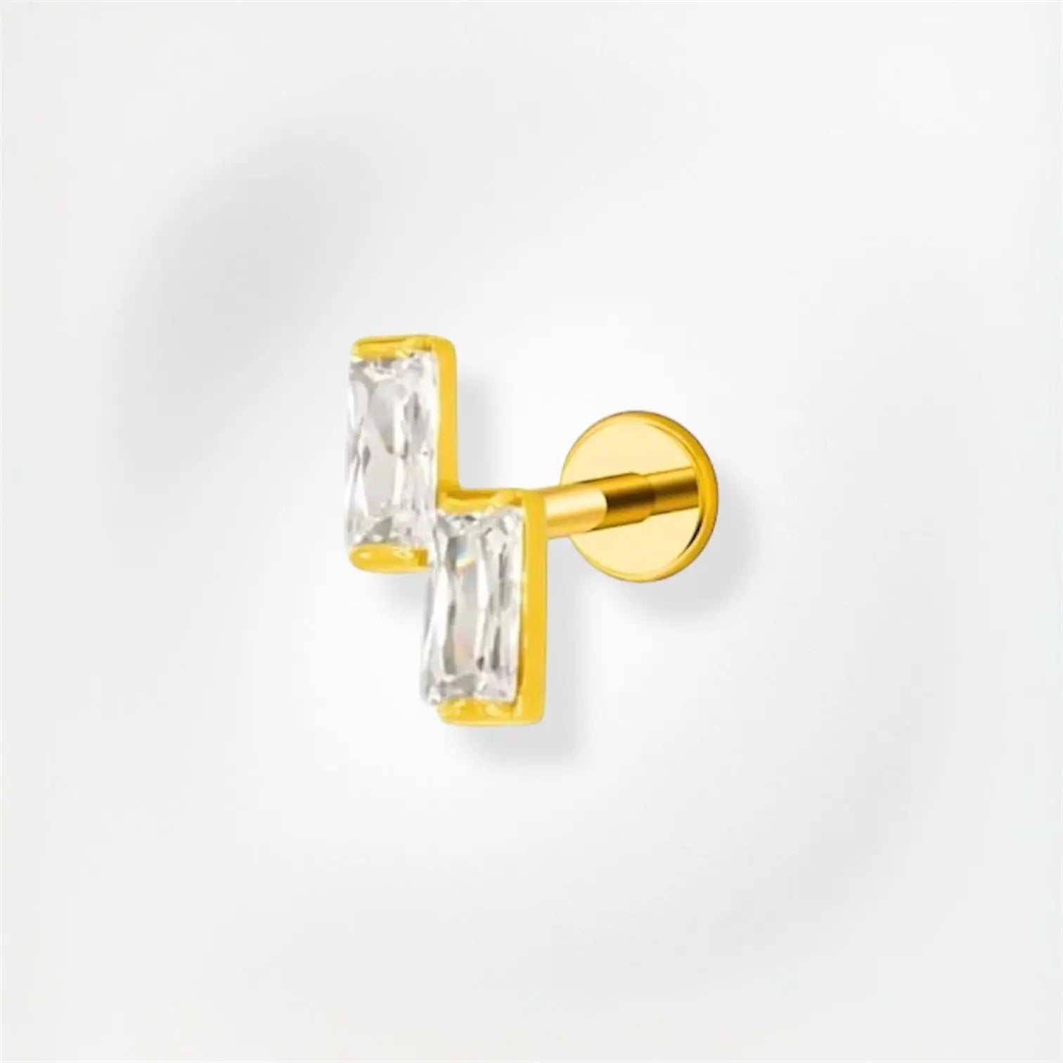 Piercing Aveline - Labret Plumeria Piercing