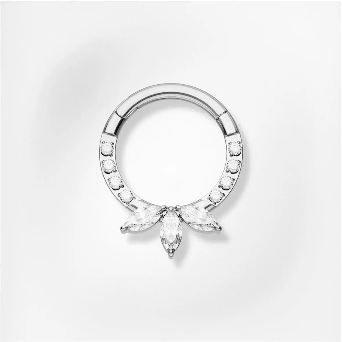 Piercing Emma - Anneau Plumeria Piercing