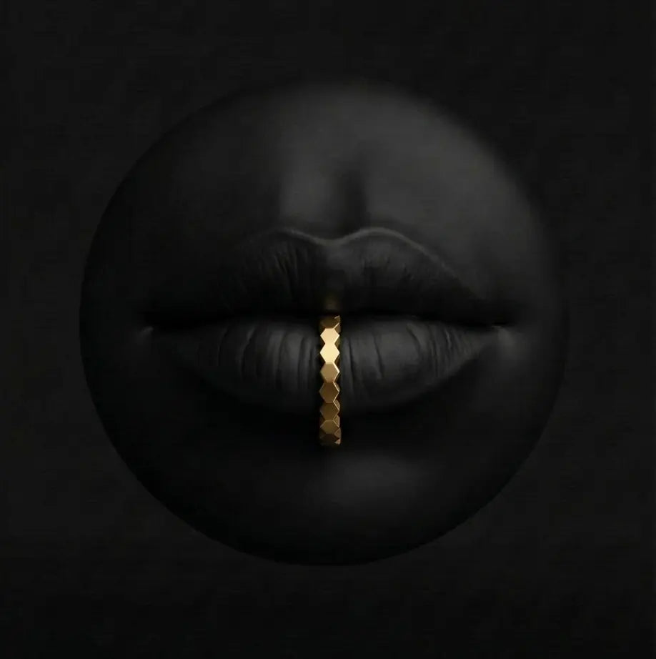 Piercing Kaïa - Anneau Plumeria Piercing