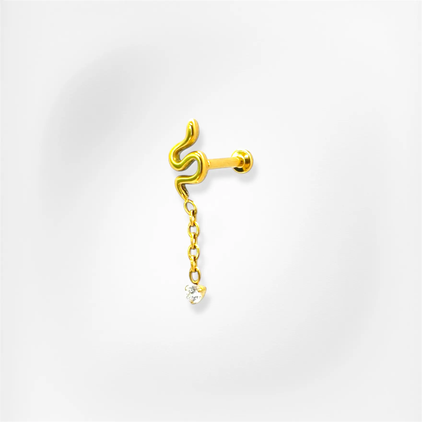 Piercing Kiara – Labret Plumeria Piercing