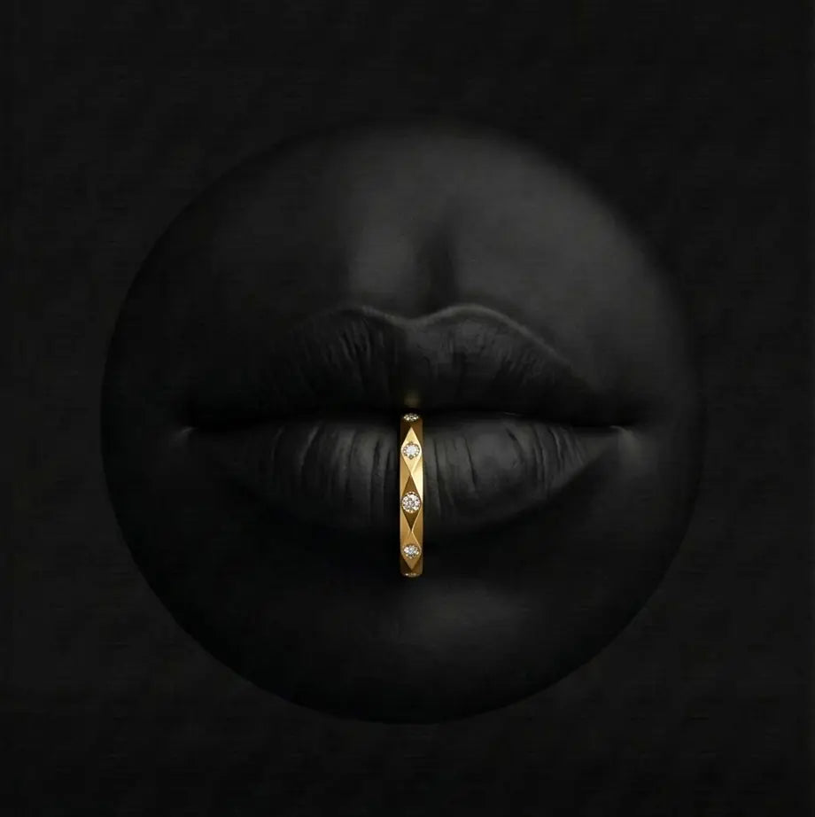 Piercing Luciana - Anneau Plumeria Piercing