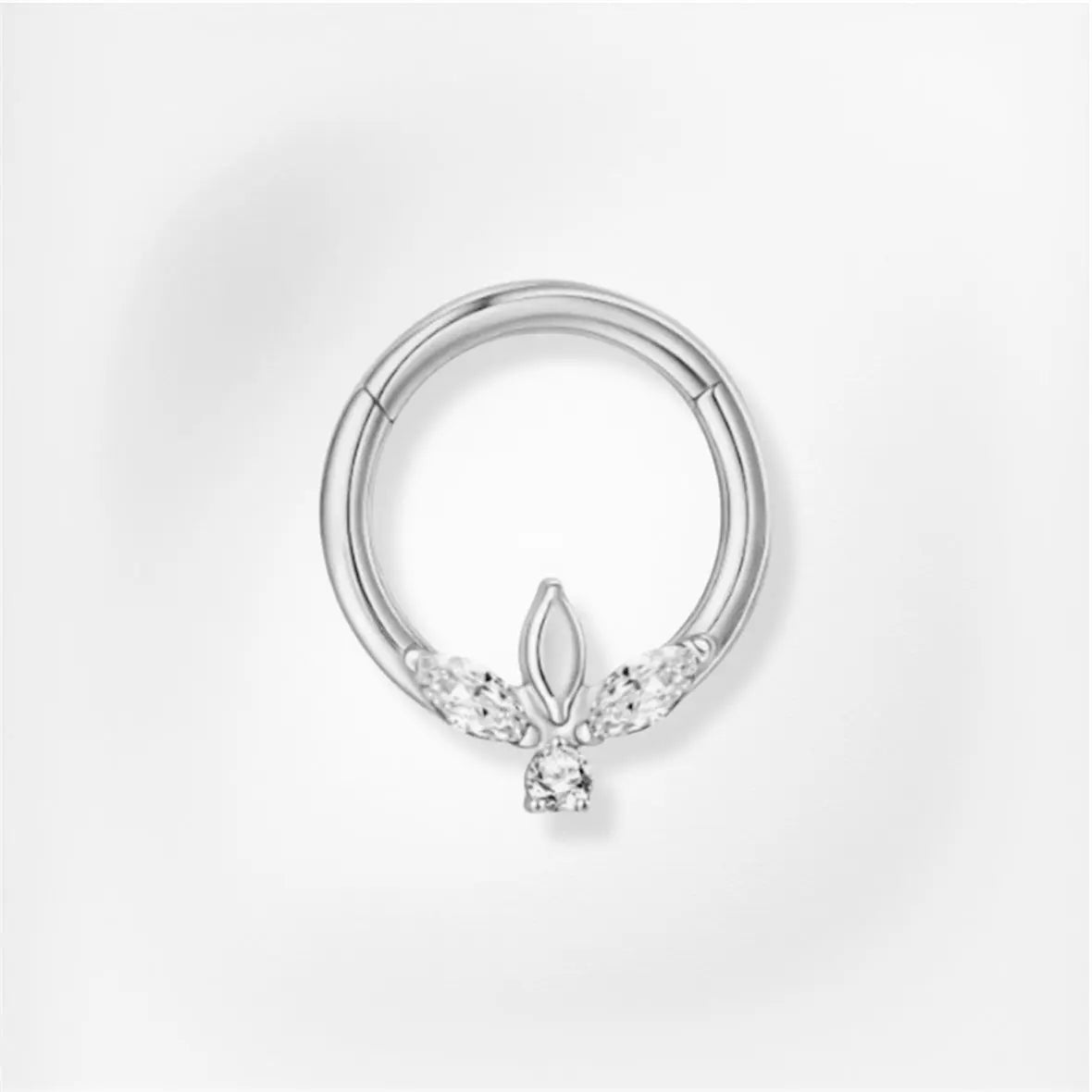 Piercing Maïna - Anneau Plumeria Piercing