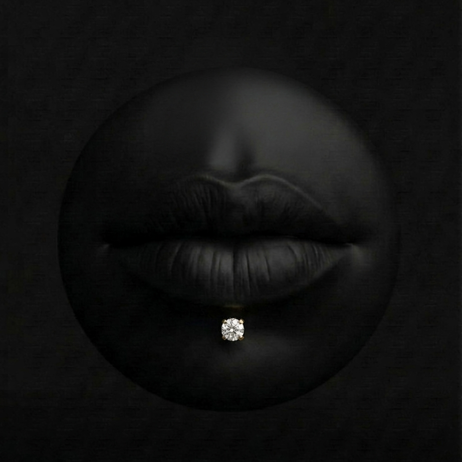 Piercing  Mia - Labret Plumeria Piercing