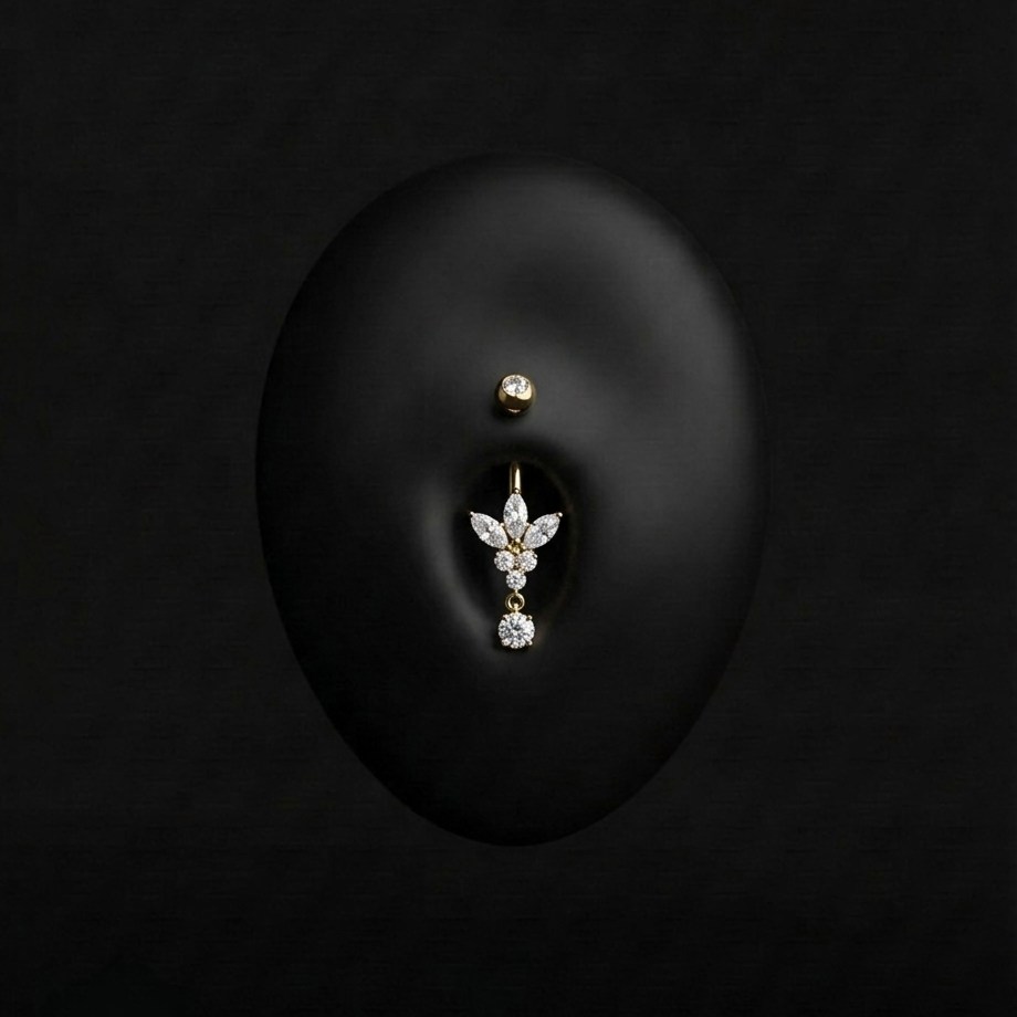 Piercing Sarah - Banane - Nombril Plumeria Piercing